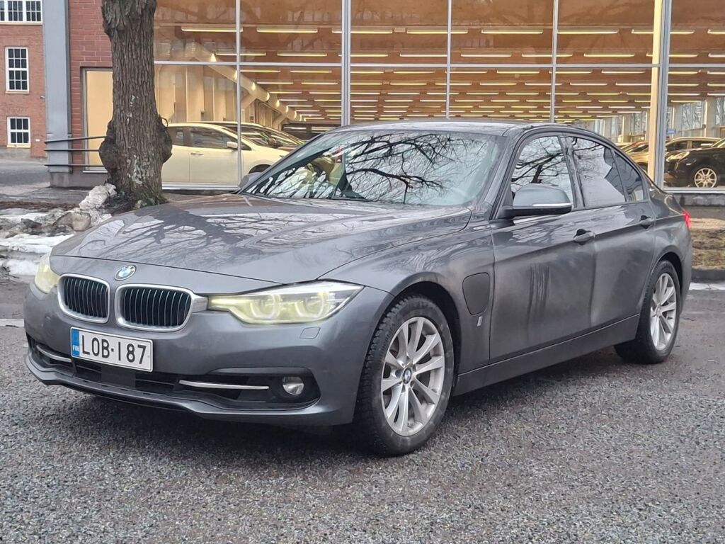 BMW 330 2017 Harmaa
