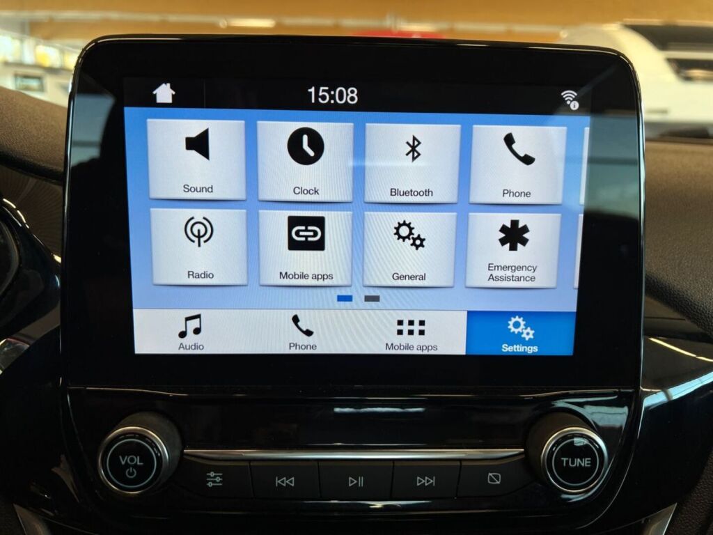 Ford Fiesta 2017 Punainen