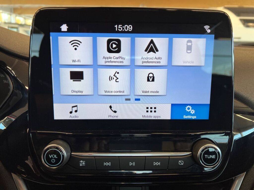 Ford Fiesta 2017 Punainen