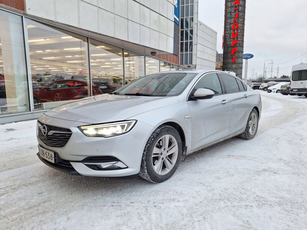 Opel Insignia 2018 Hopea