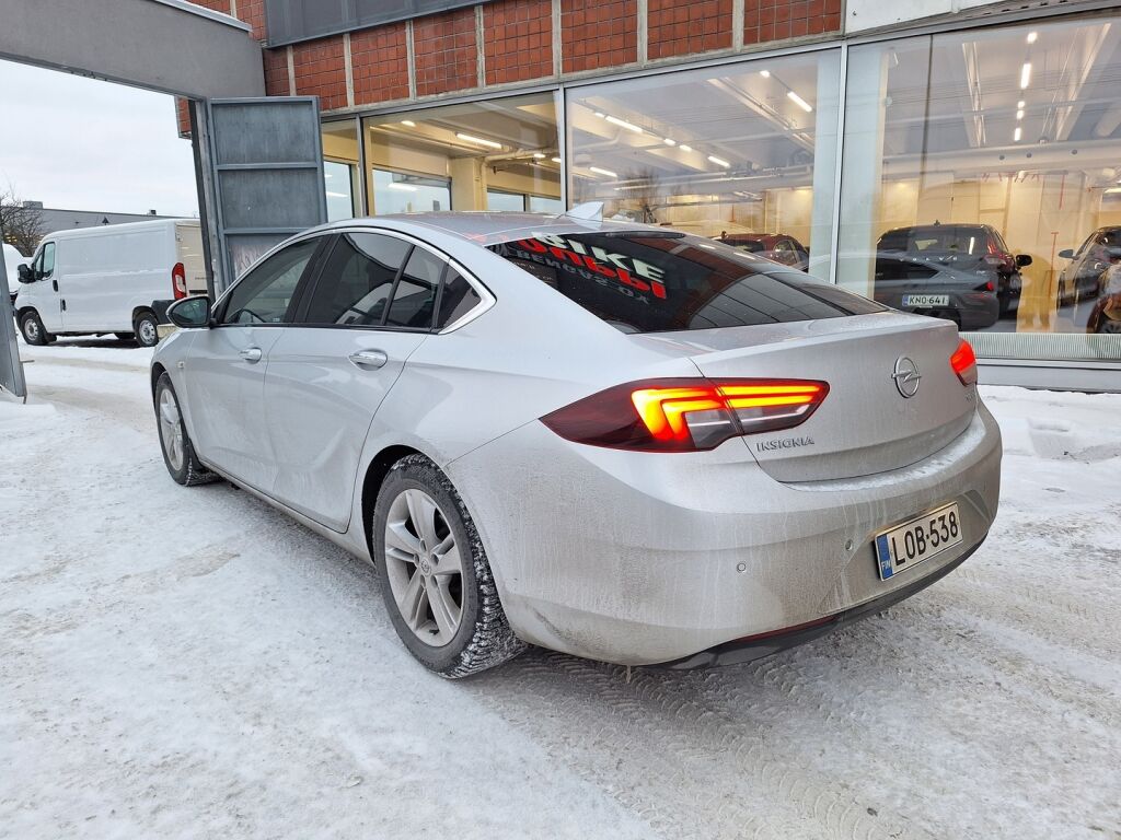 Opel Insignia 2018 Hopea