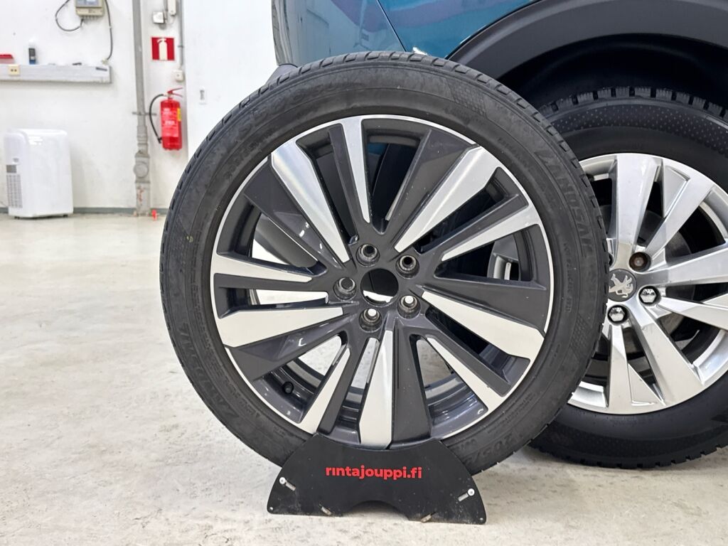 Peugeot 5008 2017 Harmaa