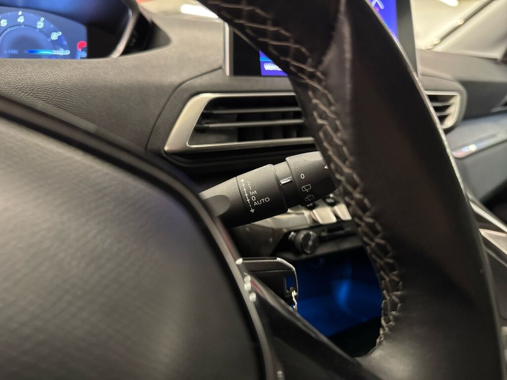 Peugeot 5008 2017 Harmaa