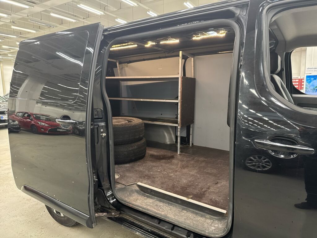 Toyota Proace 2017 Musta