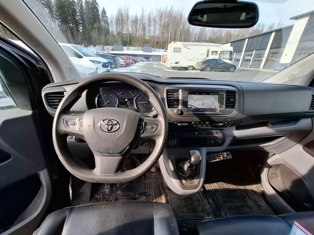 Toyota Proace 2017 Musta