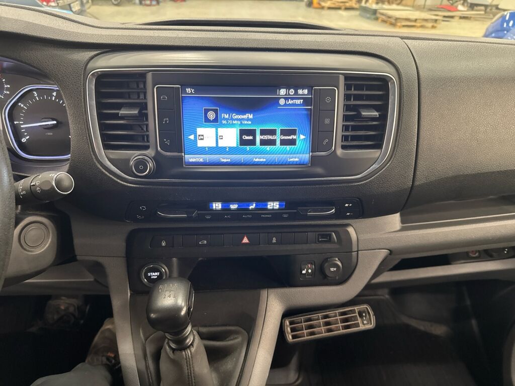 Toyota Proace 2017 Musta