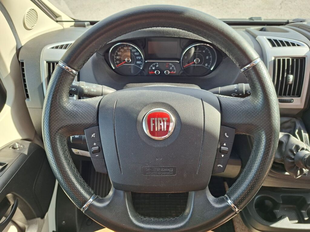 Bürstner NEXXO T690G 2017 Valkoinen