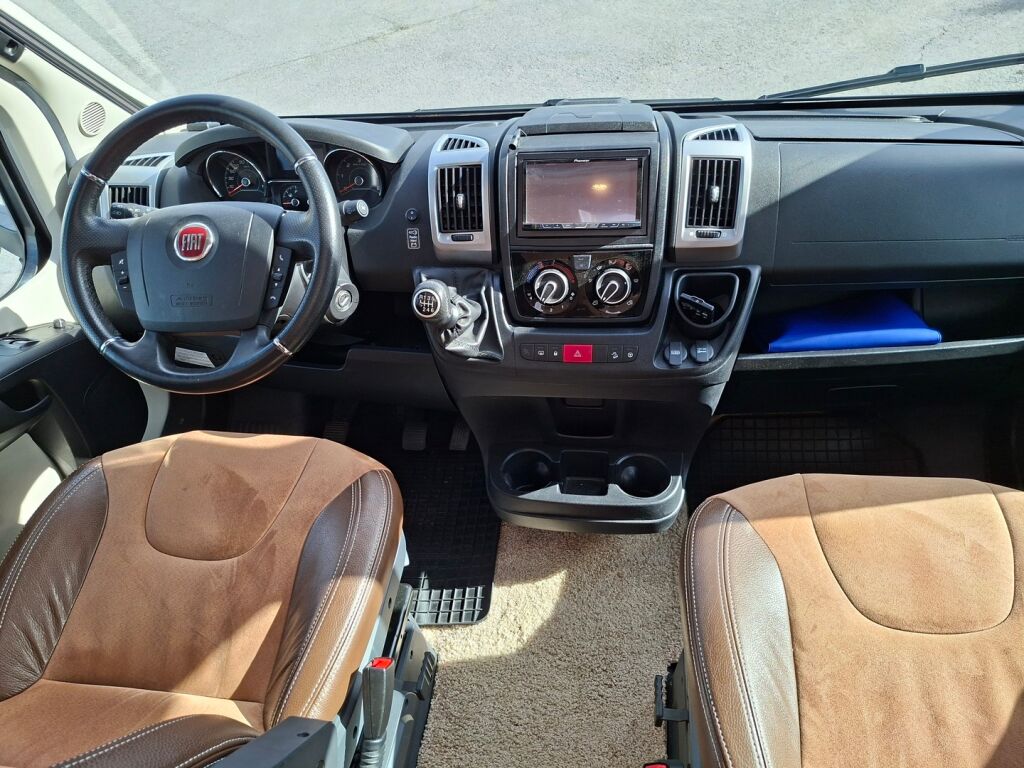 Bürstner NEXXO T690G 2017 Valkoinen