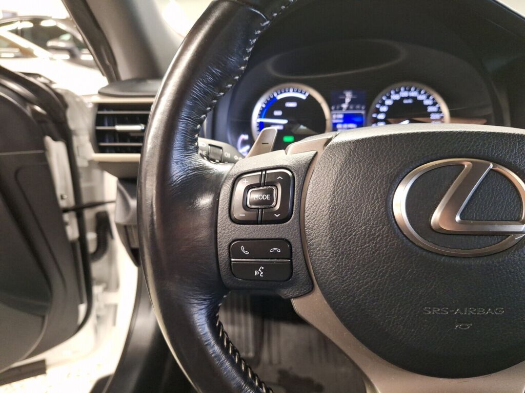 Lexus RC 2017 Valkoinen