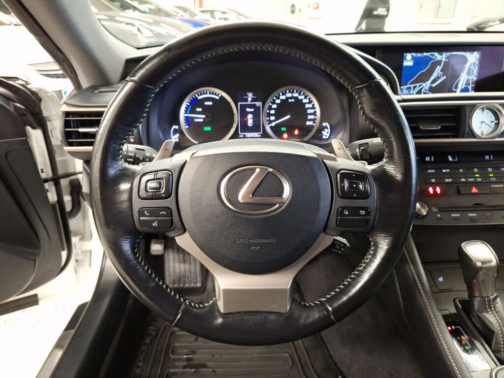 Lexus RC 2017 Valkoinen