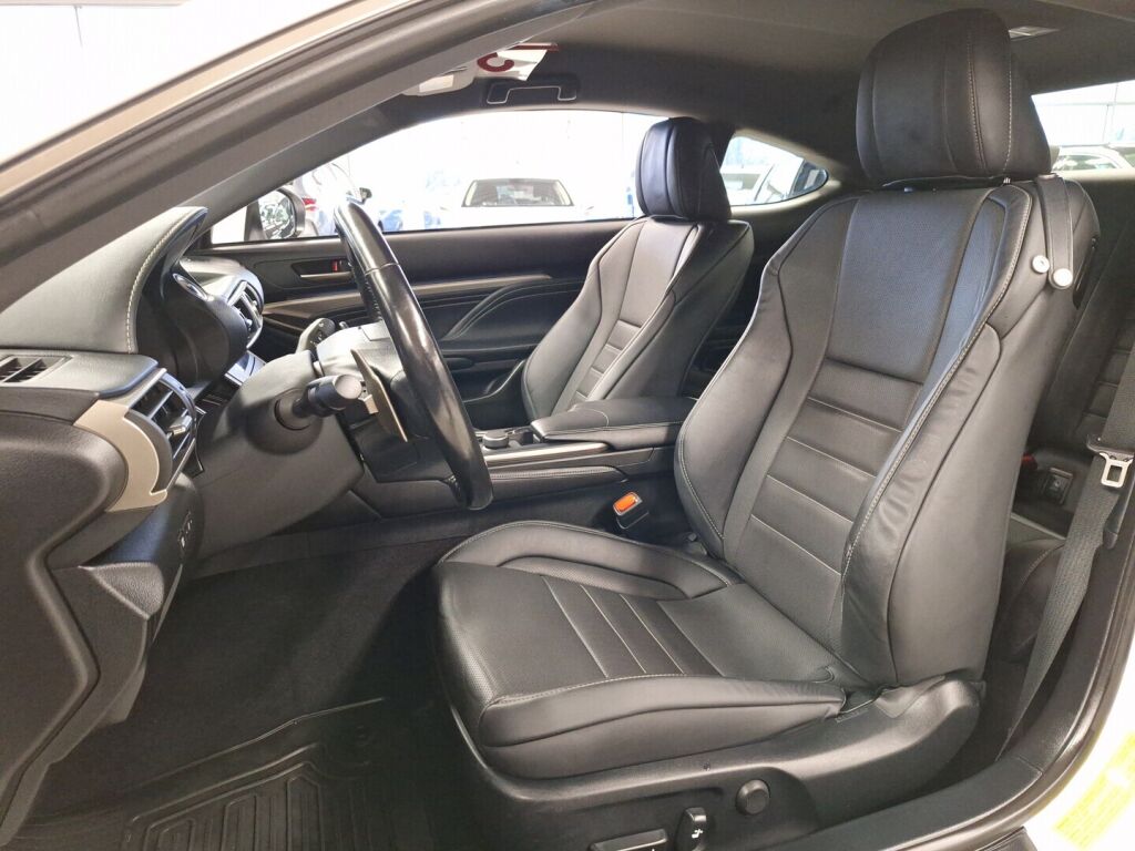 Lexus RC 2017 Valkoinen