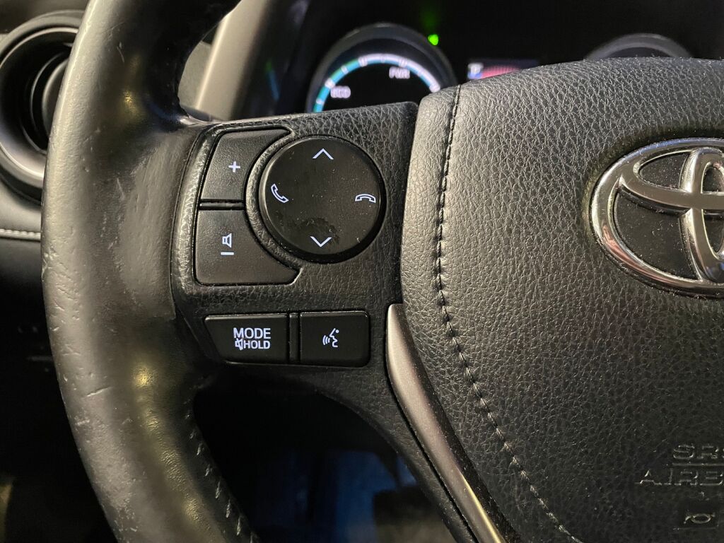 Toyota RAV4 2017 Punainen