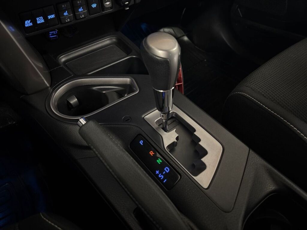 Toyota RAV4 2017 Harmaa