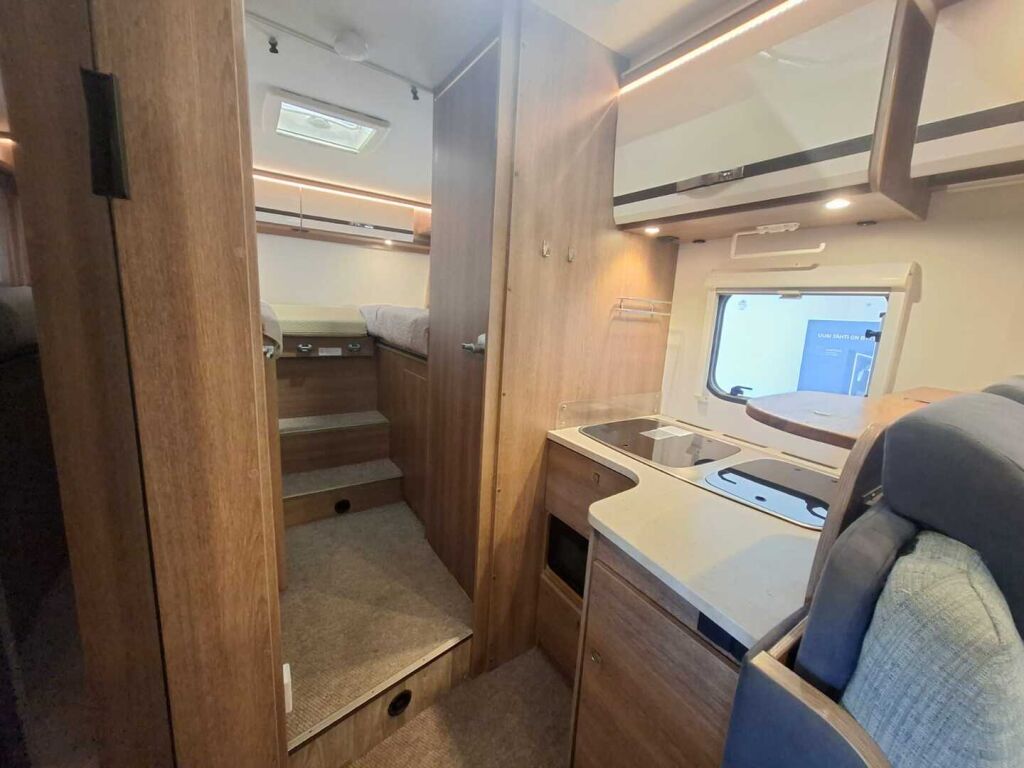 Dethleffs Trend T 7057 2016 Valkoinen