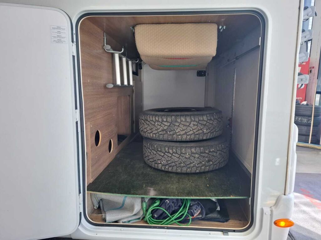 Dethleffs Trend T 7057 2016 Valkoinen