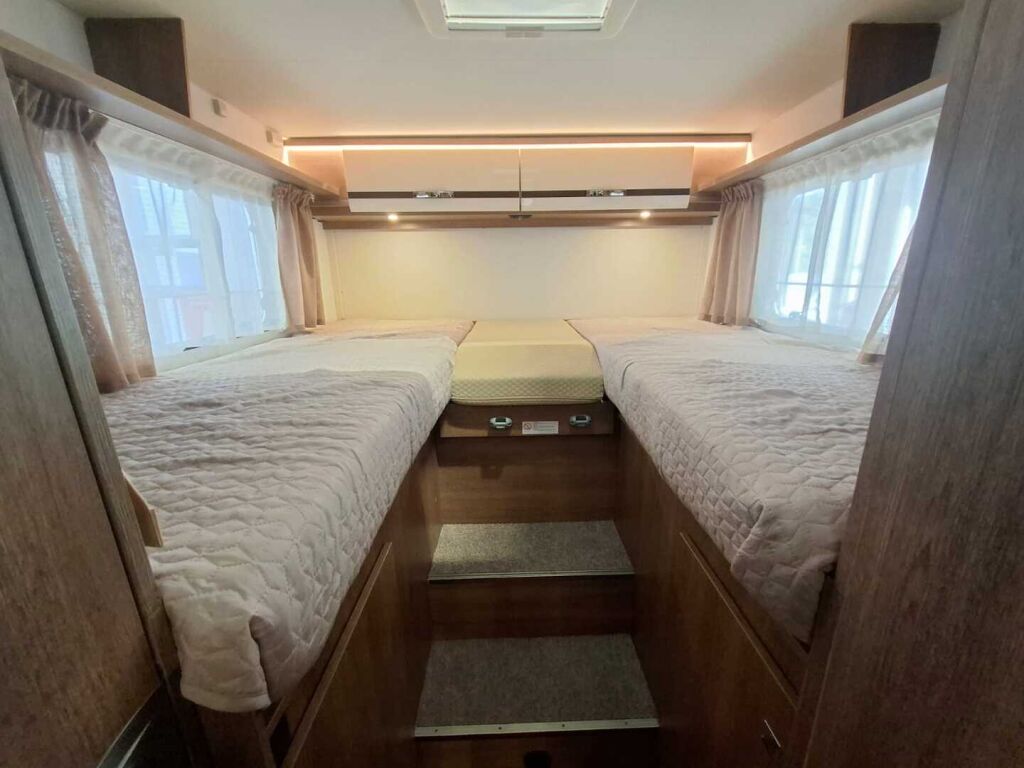 Dethleffs Trend T 7057 2016 Valkoinen