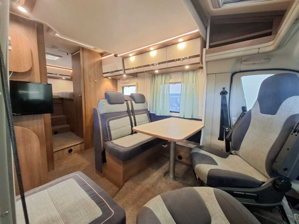 Dethleffs Trend T 7057 2016 Valkoinen