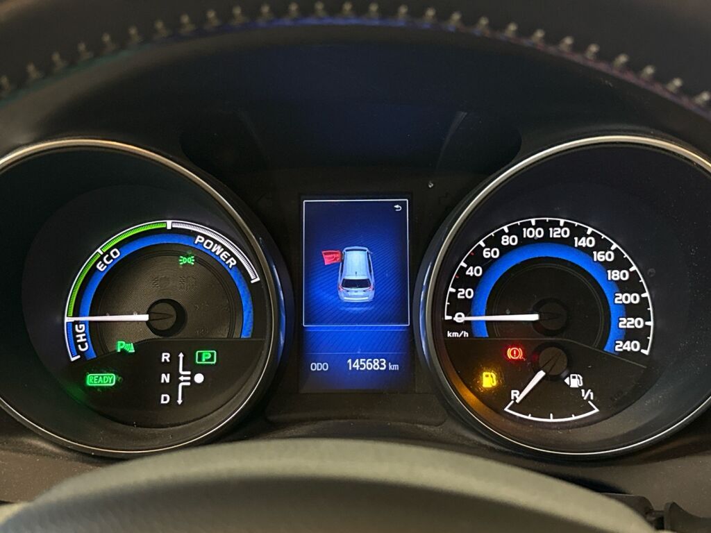 Toyota Auris 2017 Punainen