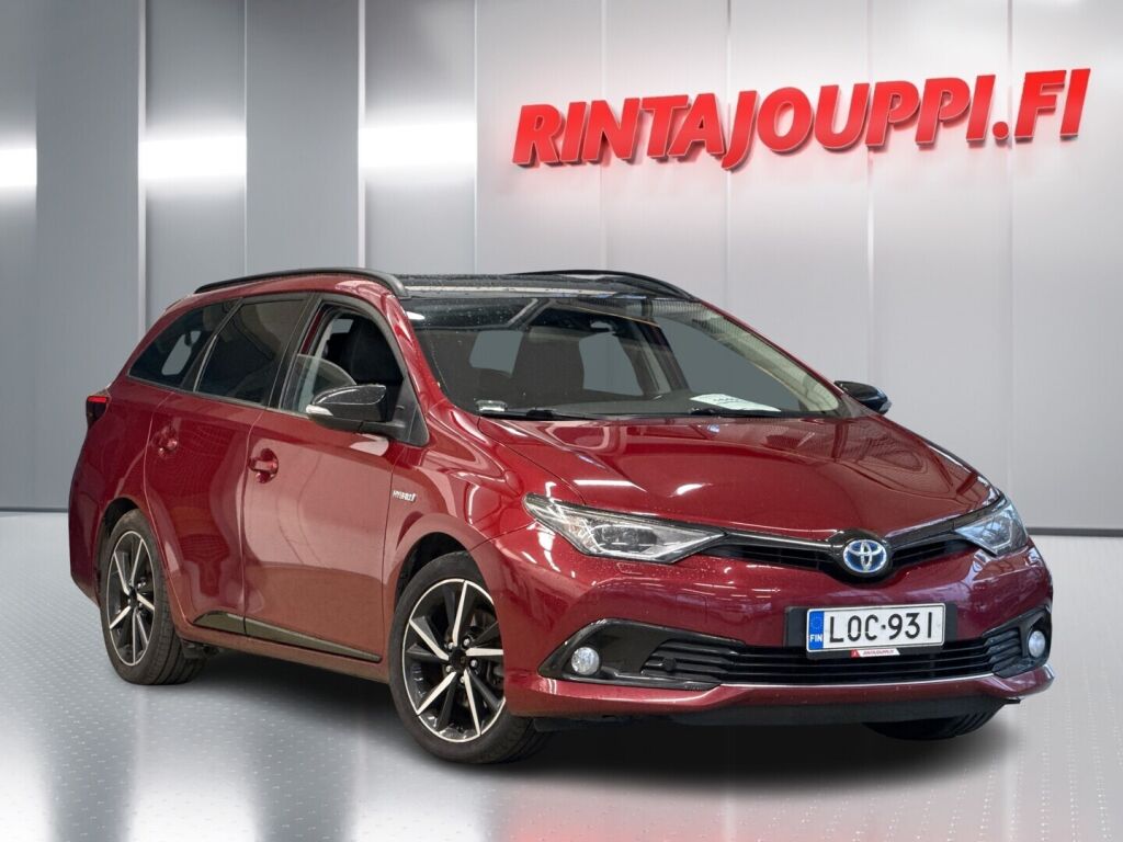 Toyota Auris 2017 Punainen