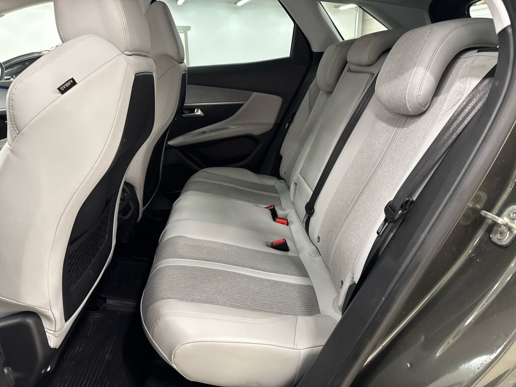 Peugeot 3008 2017 Harmaa
