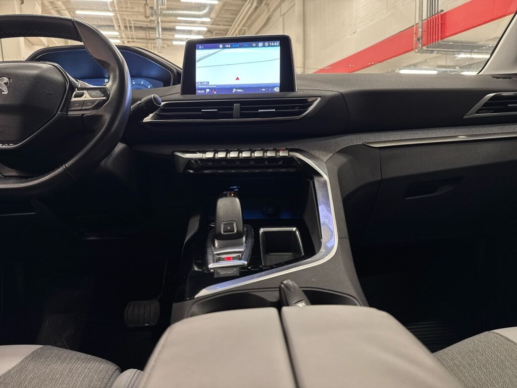 Peugeot 3008 2017 Harmaa