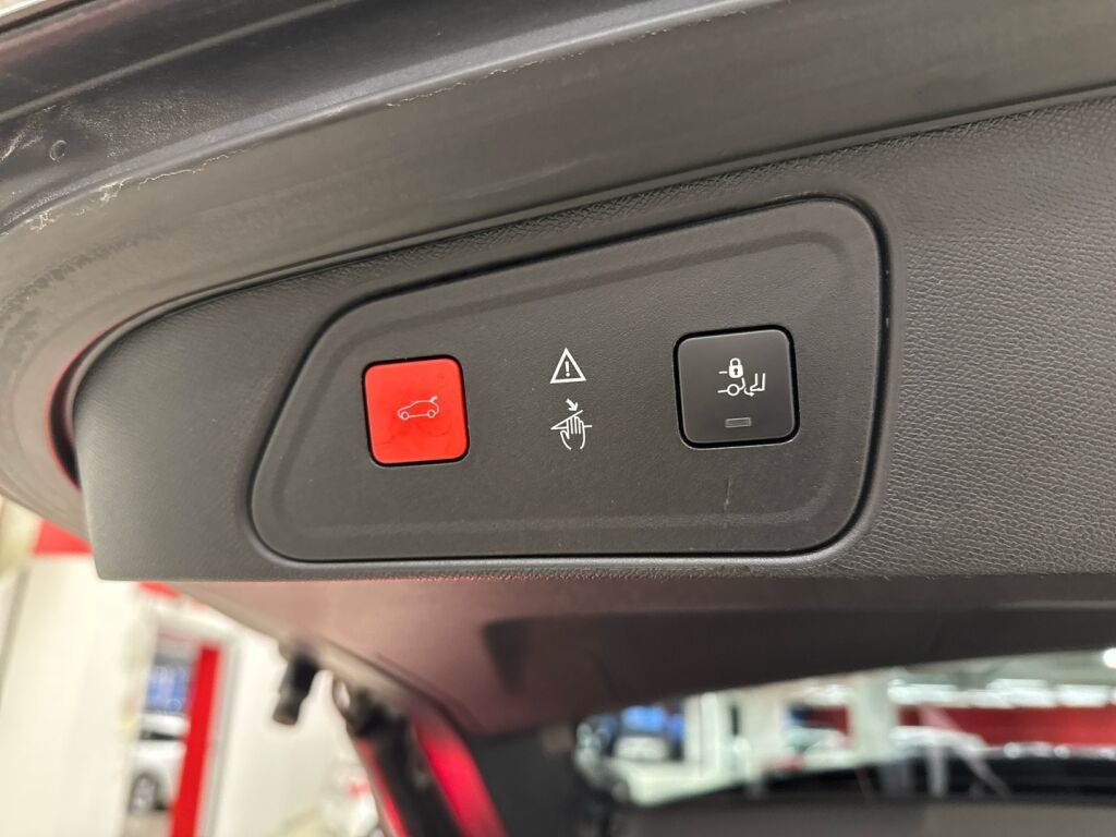 Peugeot 3008 2017 Harmaa