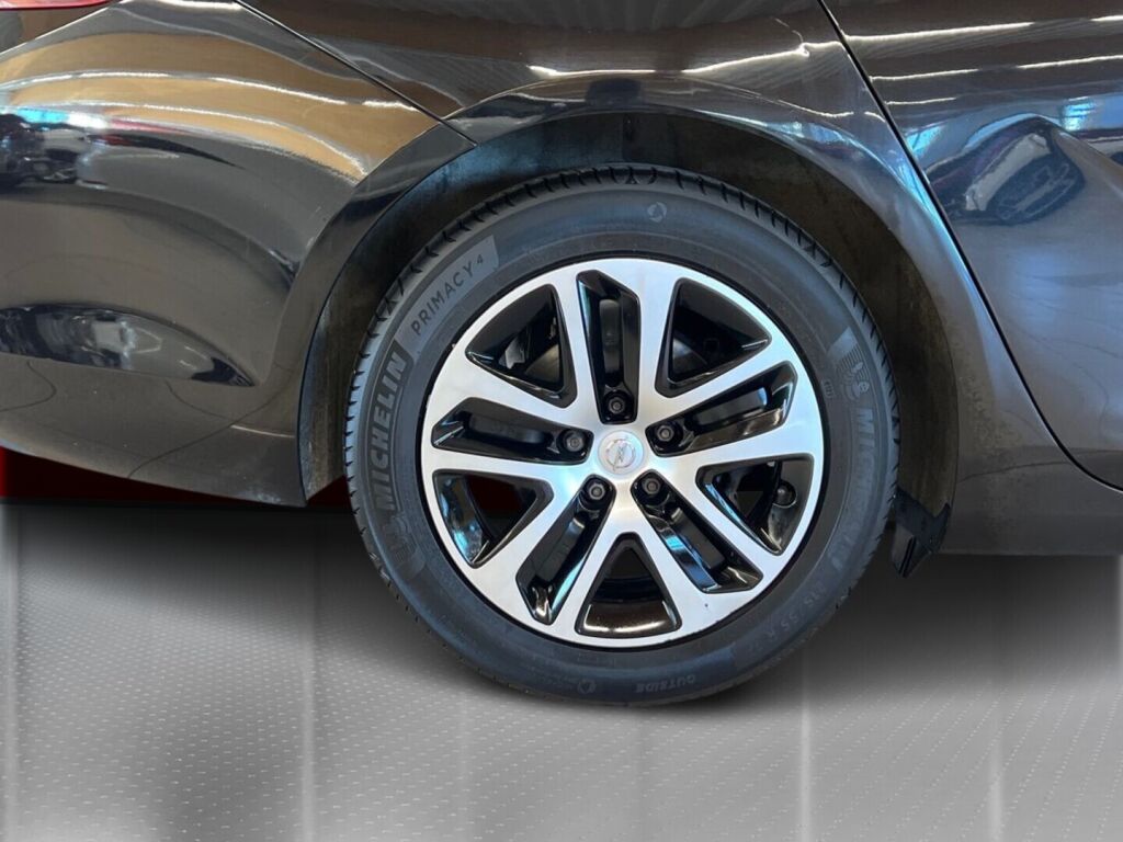 Opel Insignia 2017 Musta