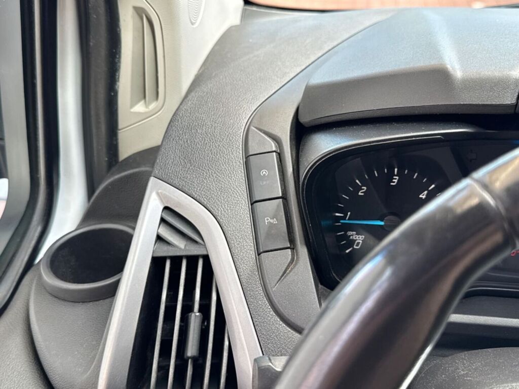 Ford Transit Custom 2017 Valkoinen