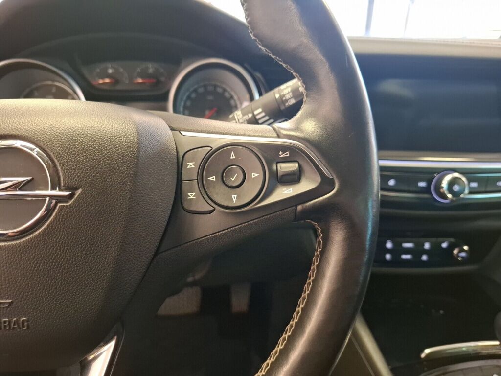 Opel Insignia 2017 Musta