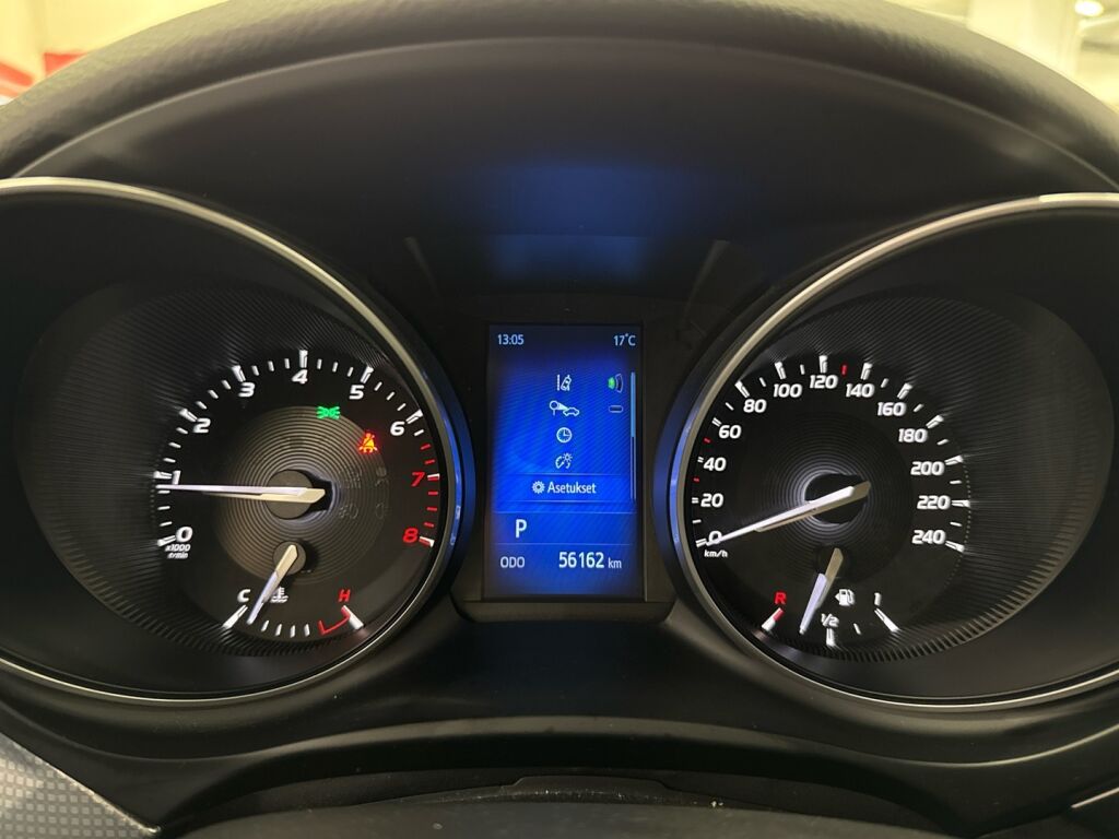 Toyota Avensis 2017 Sininen