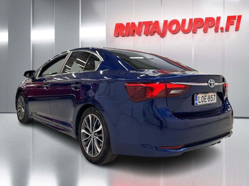 Toyota Avensis 2017 Sininen