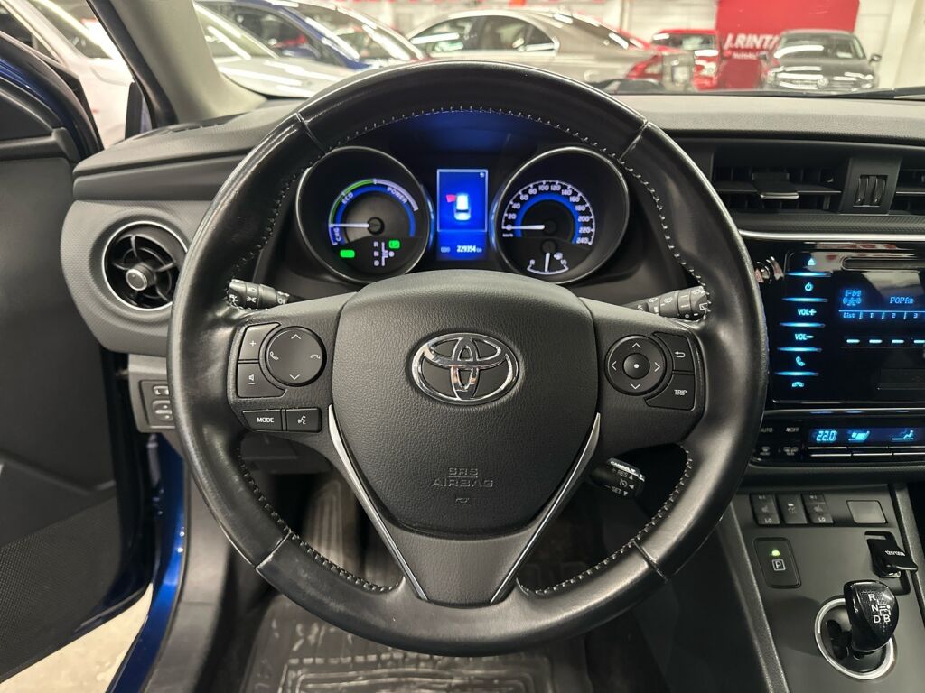 Toyota Auris 2017 Sininen