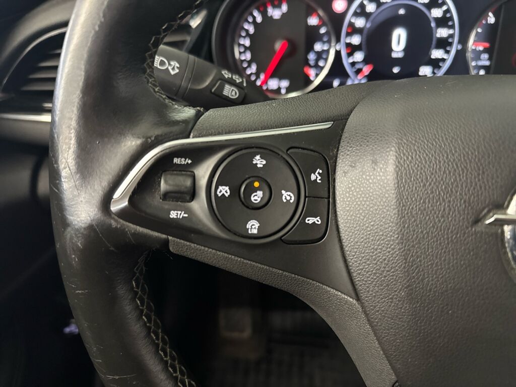 Opel Insignia 2018 Harmaa