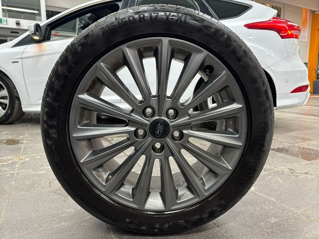 Ford Focus 2017 Valkoinen