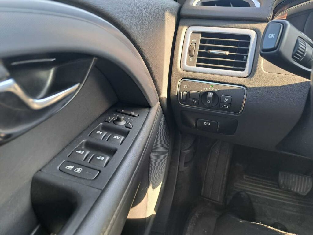 Volvo S80 2016 Musta