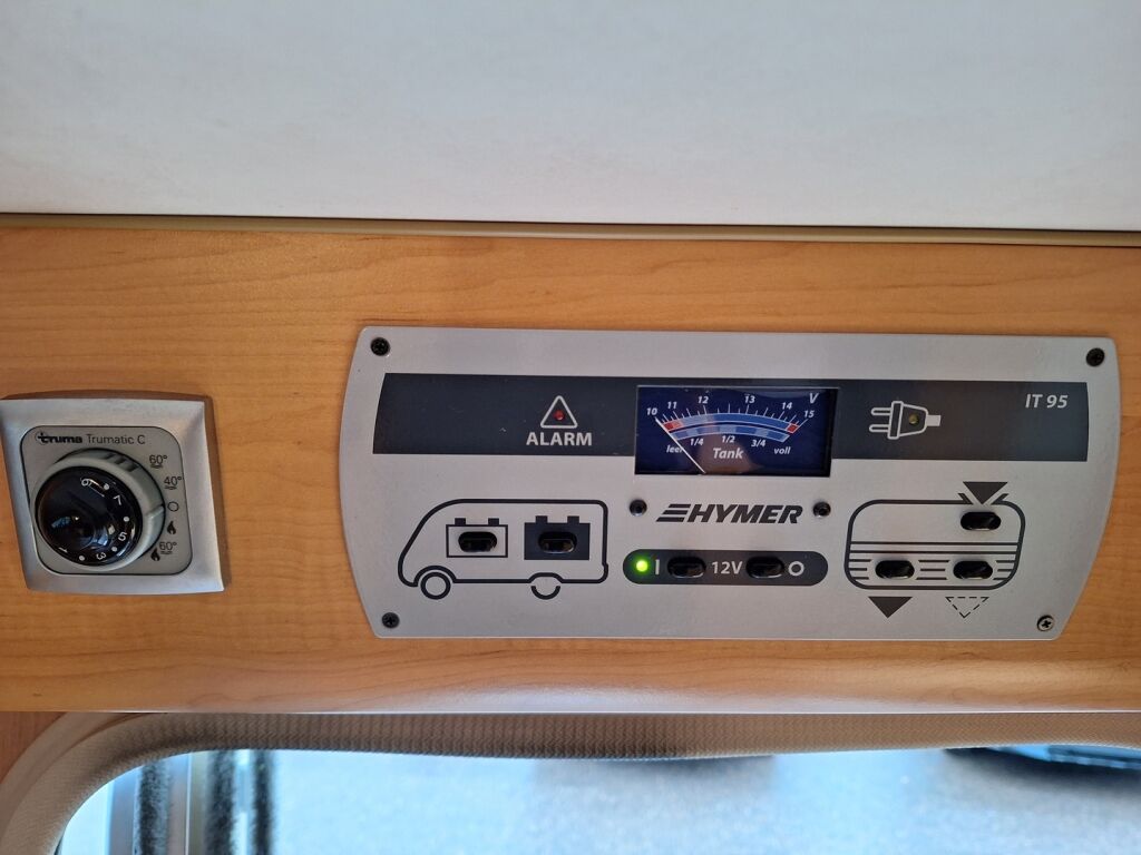 Hymer VAN 522 2006 Harmaa