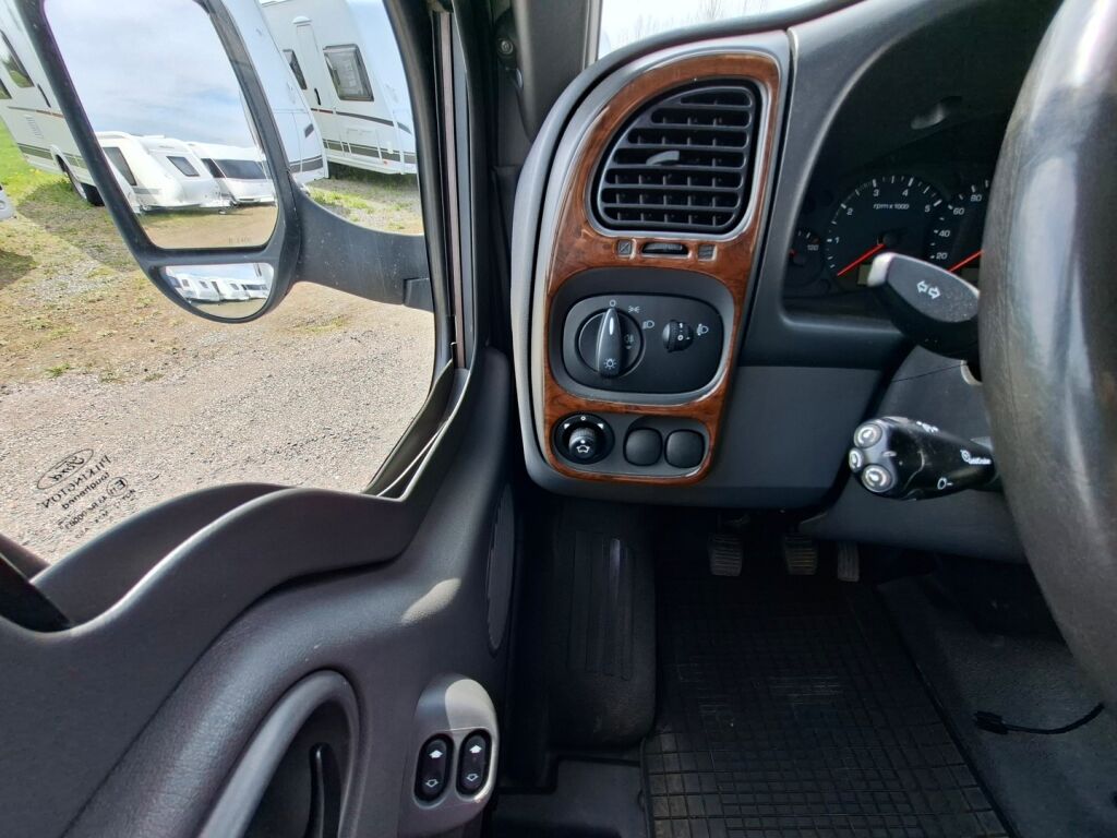 Hymer Van T 522 2006 Harmaa