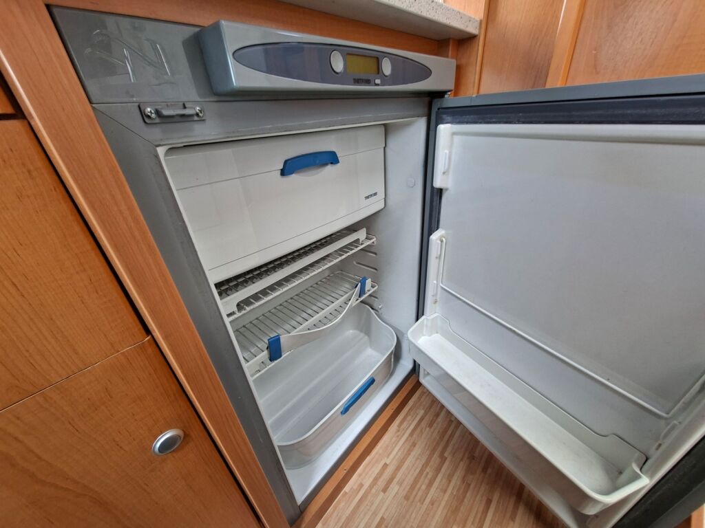 Hymer Van T 522 2006 Harmaa