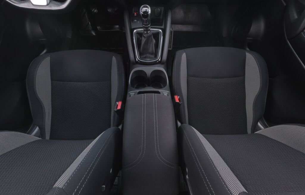 Nissan Qashqai 2018 Ruskea (beige)