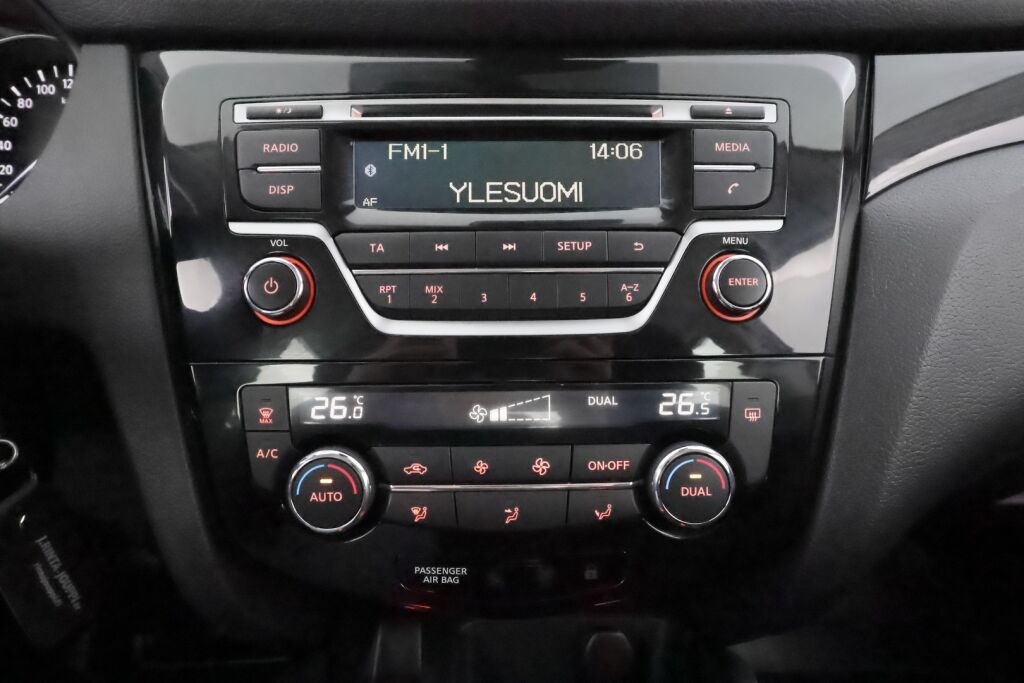 Nissan Qashqai 2018 Ruskea (beige)