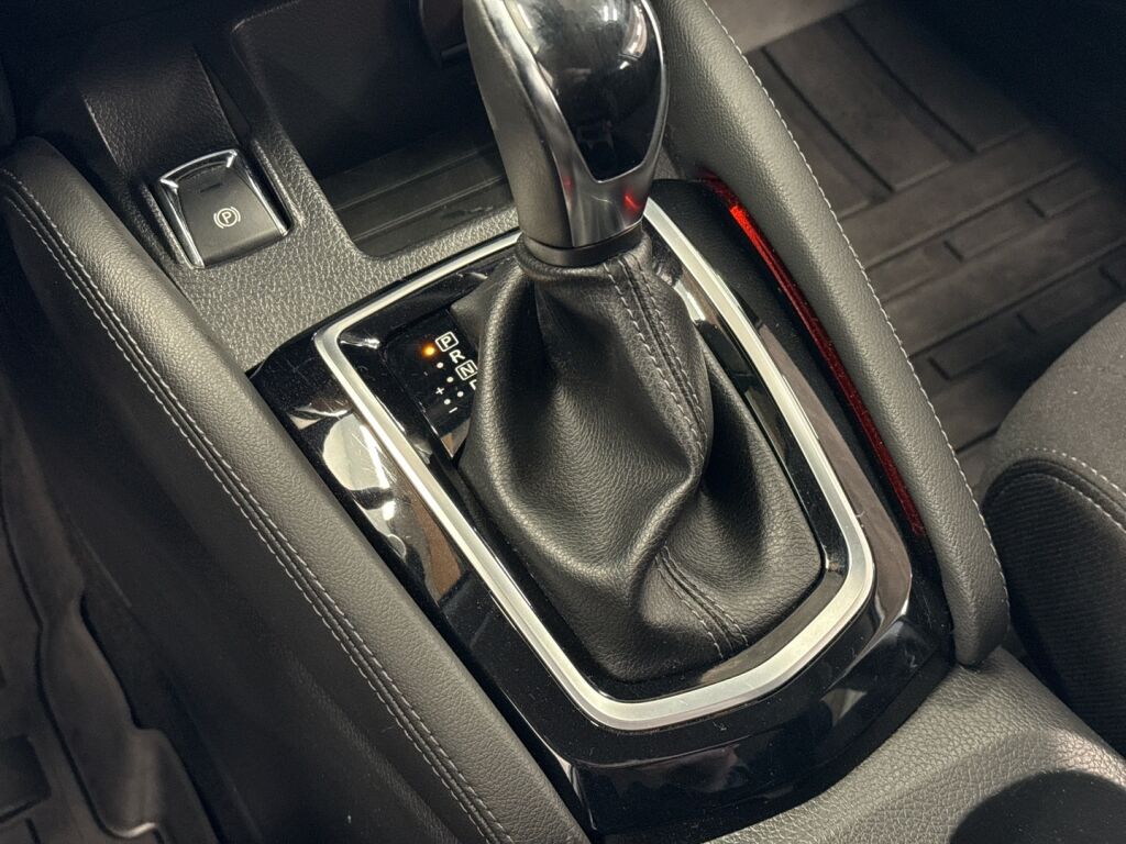 Nissan Qashqai 2018 Valkoinen