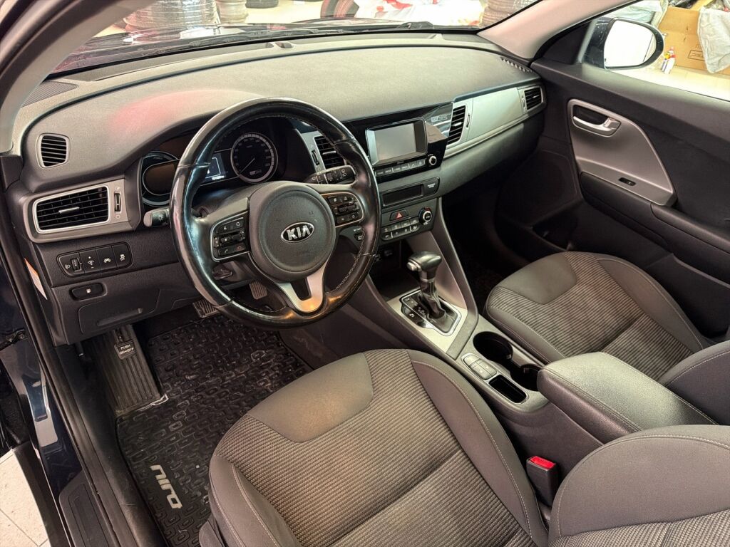 Kia Niro 2018 Sininen
