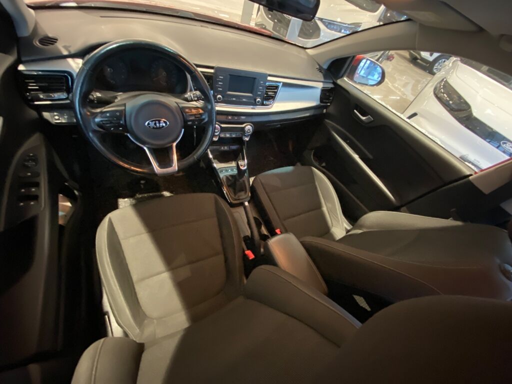 Kia Rio 2017 Punainen