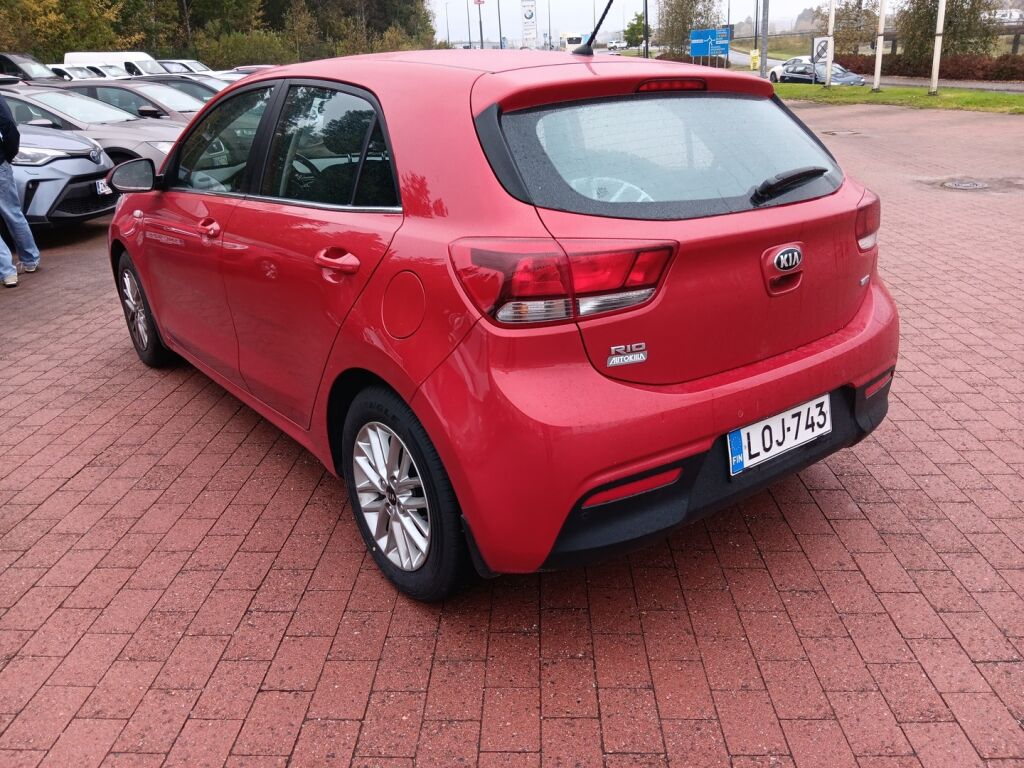 Kia Rio 2018 Punainen