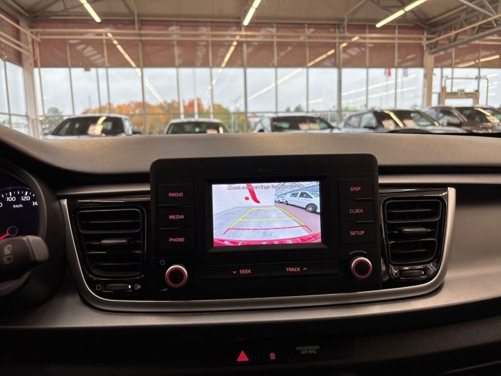 Kia Rio 2018 Punainen