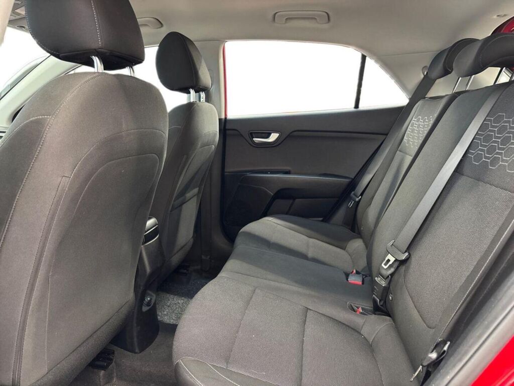 Kia Rio 2018 Punainen