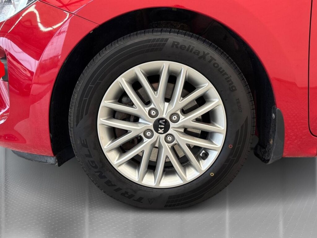 Kia Rio 2018 Punainen