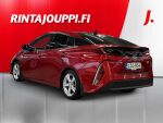 Toyota Prius Plug-in 2017 Punainen