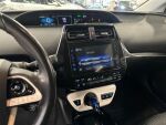 Toyota Prius Plug-in 2017 Punainen