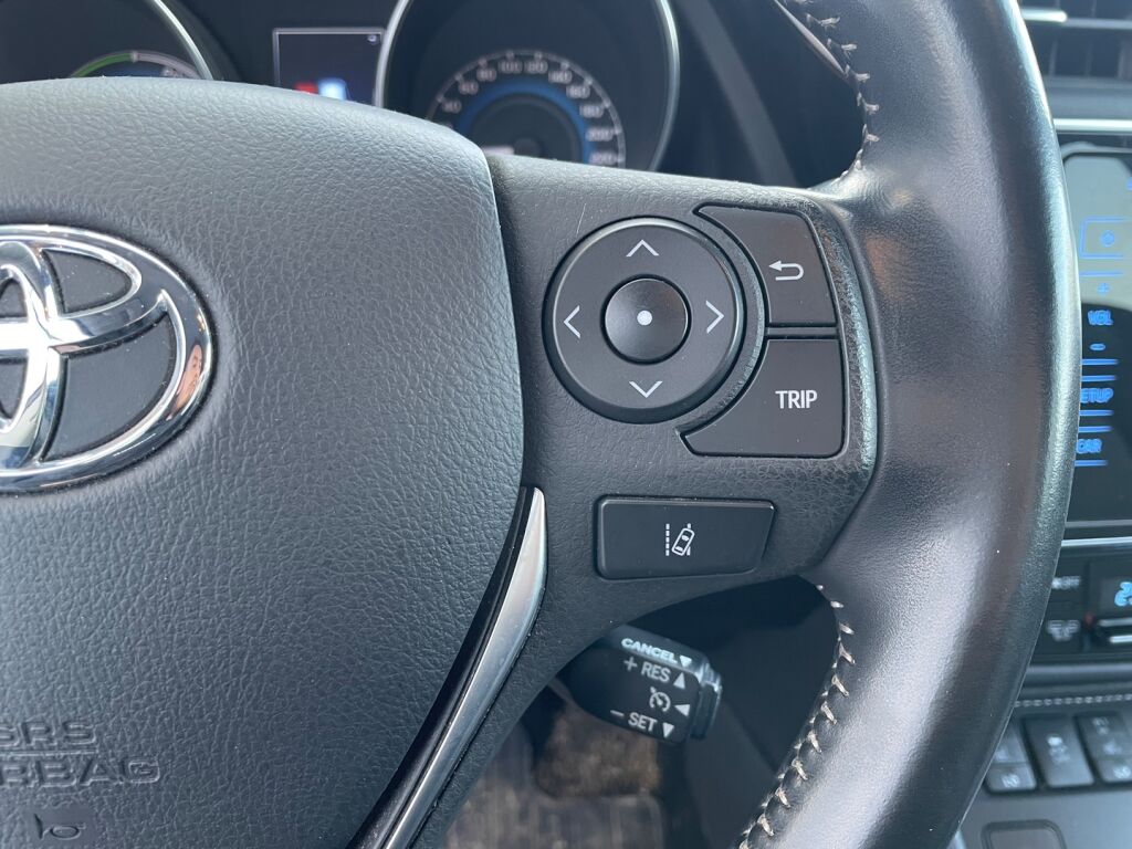 Toyota Auris 2018 Harmaa